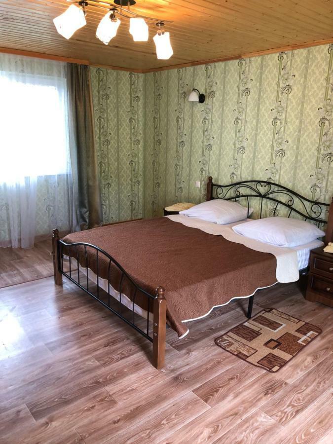 Kiwi Hotel Pizunda Ngoại thất bức ảnh